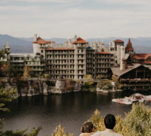 cropped-Mohonk-mountain-house-scaled-1.jpg